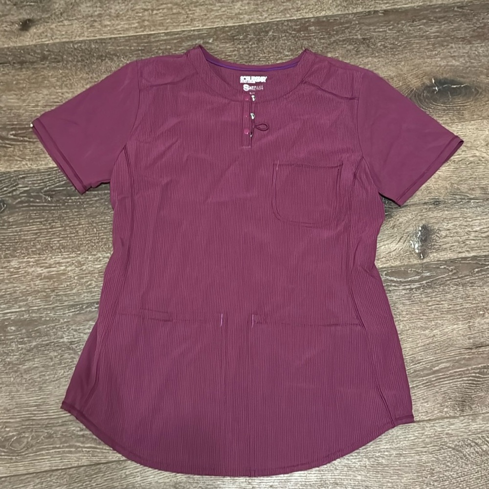 Scrubstar burgundy scrub top XS